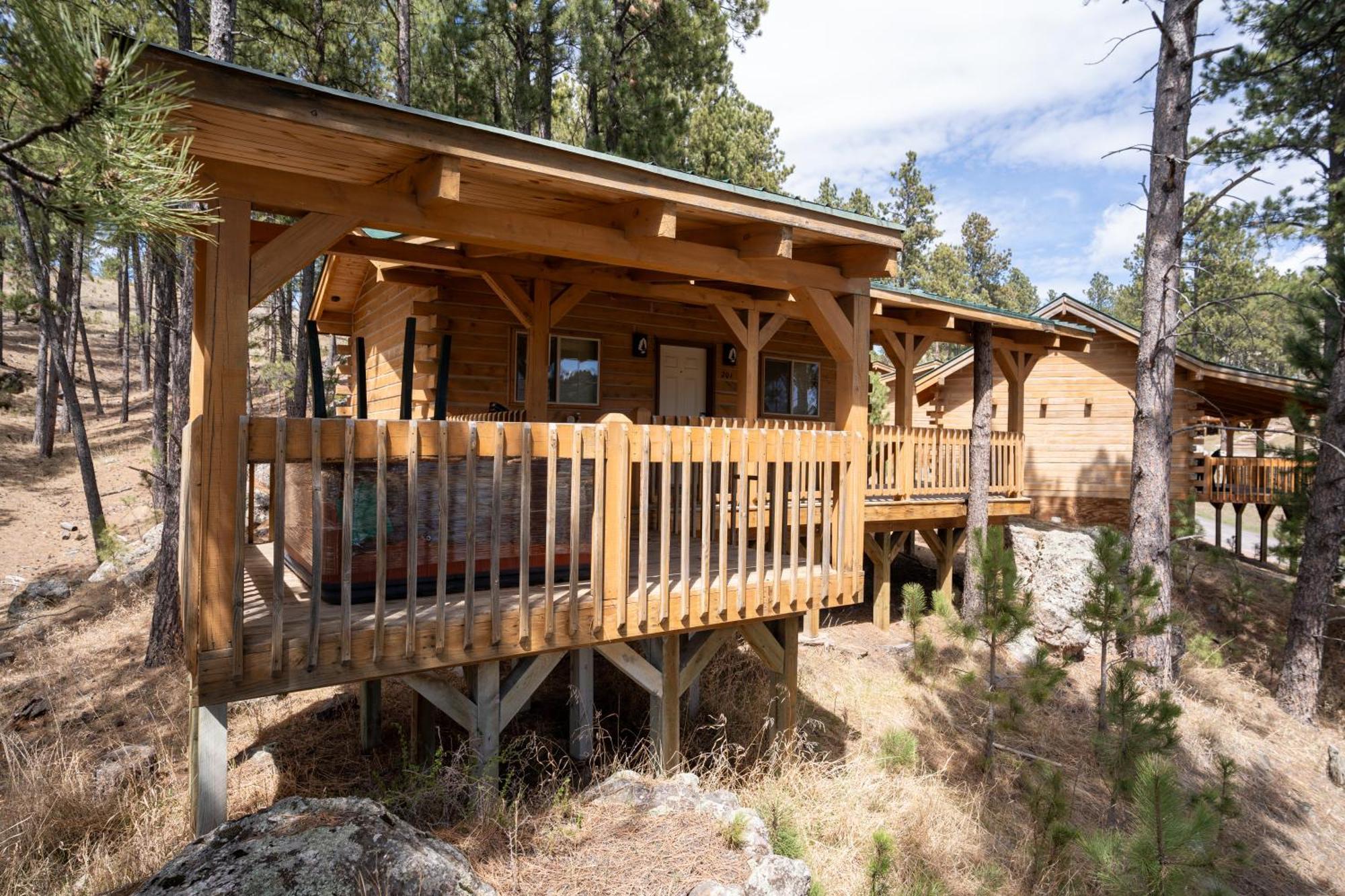 Rock Crest Lodge & Cabins Custer Εξωτερικό φωτογραφία