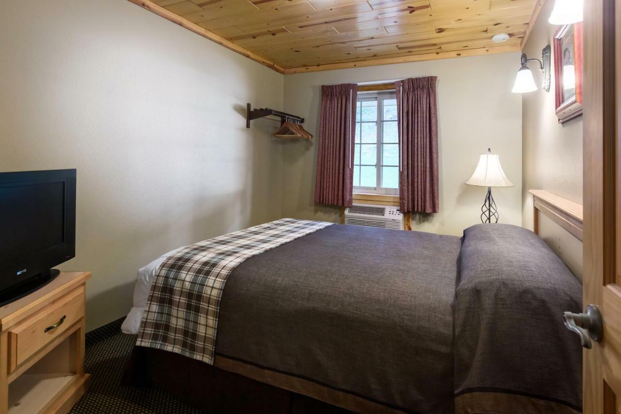 Rock Crest Lodge & Cabins Custer Εξωτερικό φωτογραφία