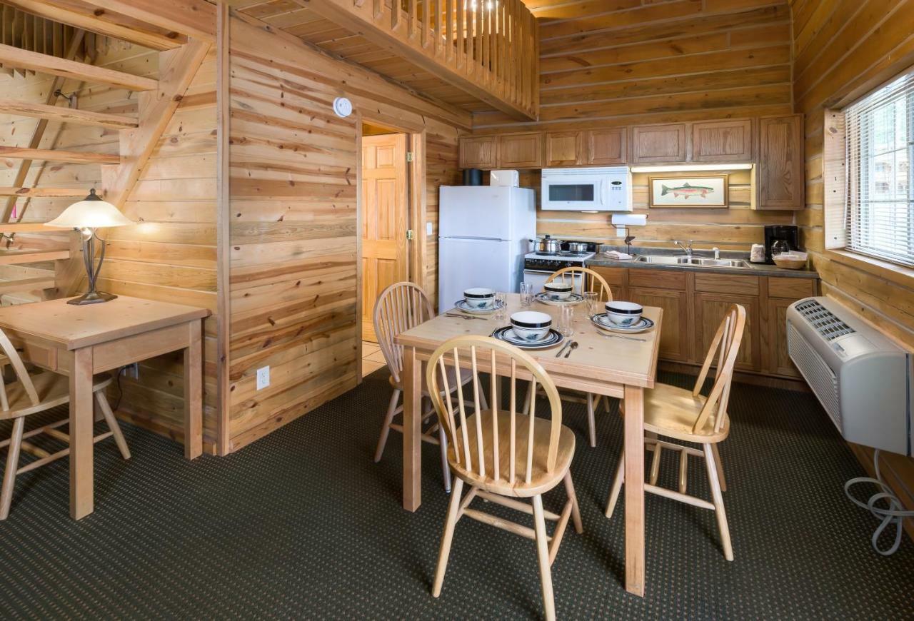 Rock Crest Lodge & Cabins Custer Εξωτερικό φωτογραφία