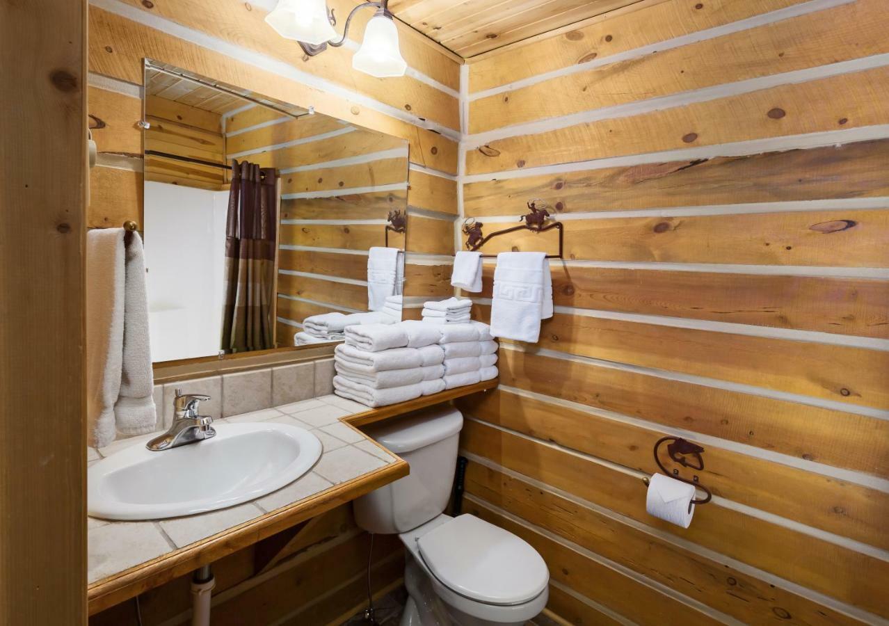 Rock Crest Lodge & Cabins Custer Εξωτερικό φωτογραφία